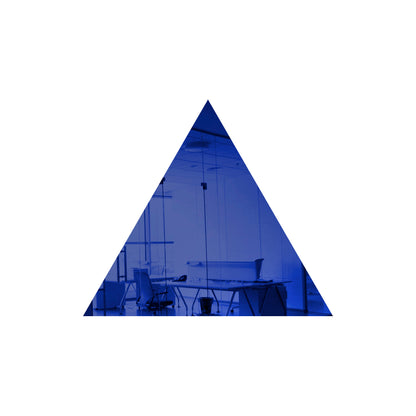 25 Pack Triangle Shaped Mirror Acrylic Pieces for Arts and Crafts